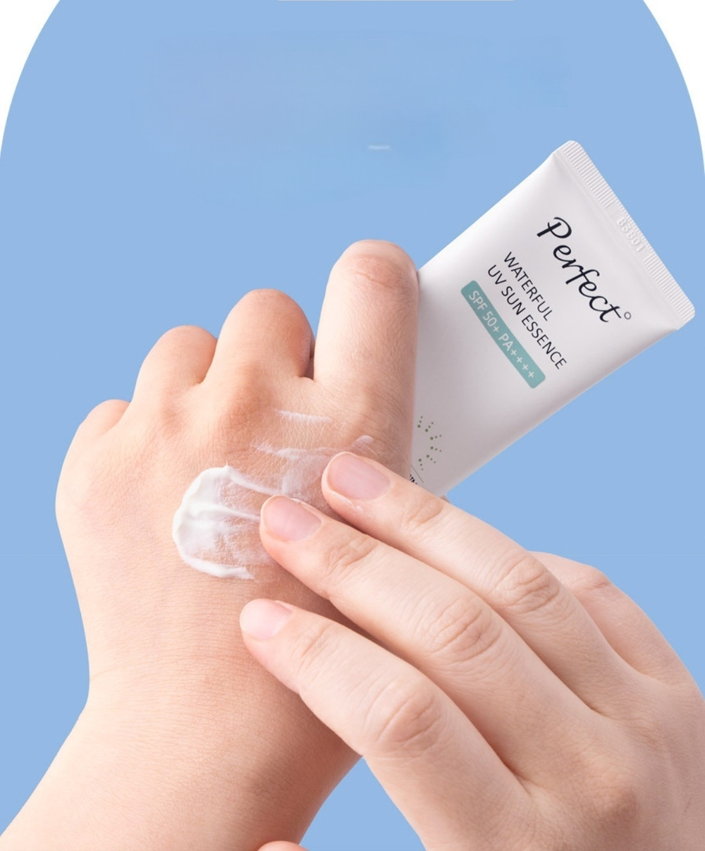 Medi Flower Солнцезащитный крем ультра увлажняющий SPF50 PA++++ sun Creem perfect Waterful, 50 мл.