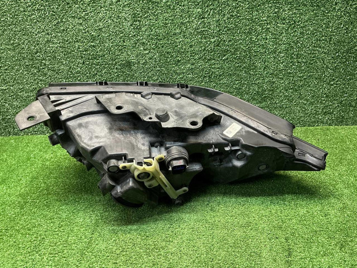 Фара правая Genesis G90 (2018-2022) LED