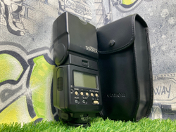 Canon Speedlite 550EX