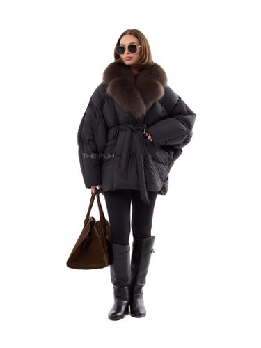 Пуховик-летучая мышь черного цвета с мехом шоколадным мехом