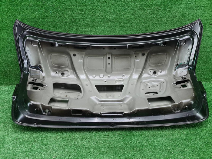 Крышка багажника Genesis G80 (2016-2020)