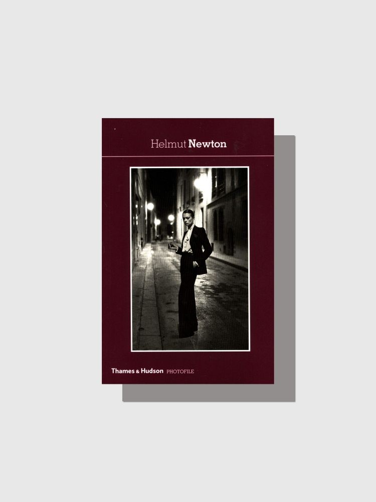 Книга Helmut Newton (Photofile) (Thames &amp; Hudson)