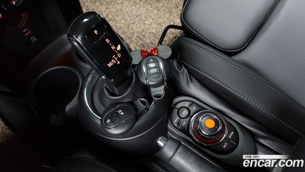 Mini Cooper HIGH (10.2020)