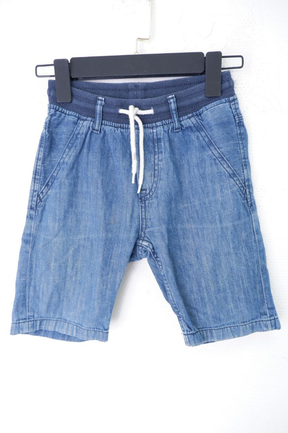 Шорты джинсовые на 7-8 лет