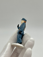 Фигурка Полицейский Department 56