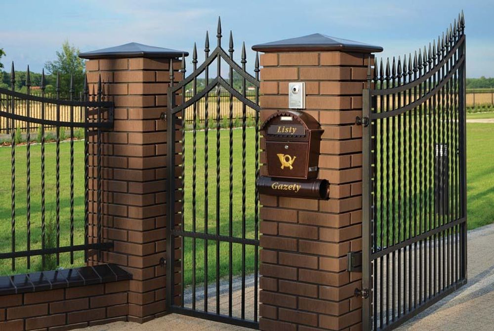 Колпак на столб забора King Klinker, Ониксовый черный (17) Onyx black, 310x310x80