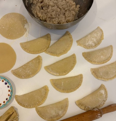 чебуреки с курицей