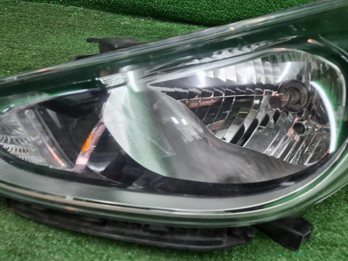 Битая Фара левая Hyundai Solaris 2 (17-20) галоген