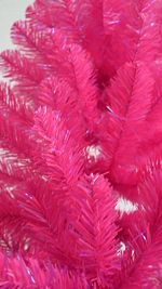 розовая елка искусственная