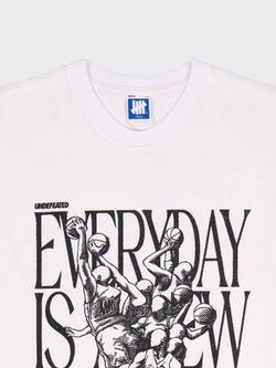 Футболка Undefeated Challenge White