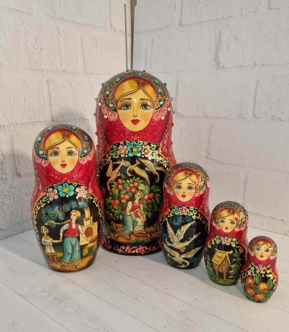 Матрешка 18см "Гуси-лебеди" 5 мест