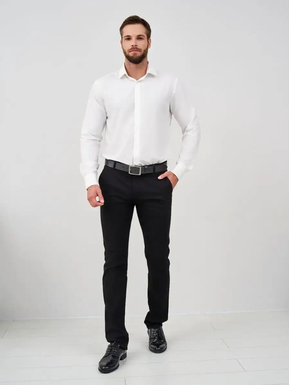 Рубашка классическая с длинным рукавом приталенная