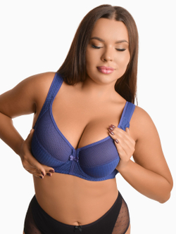 Бюстгальтер OIRO Camilla с мягкими чашками