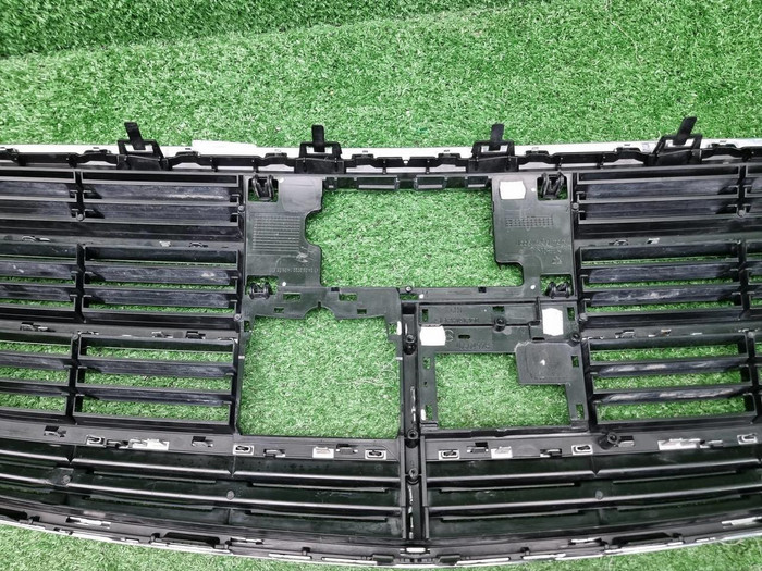 Решетка радиатора Mercedes S W223 (2020-н.в.)