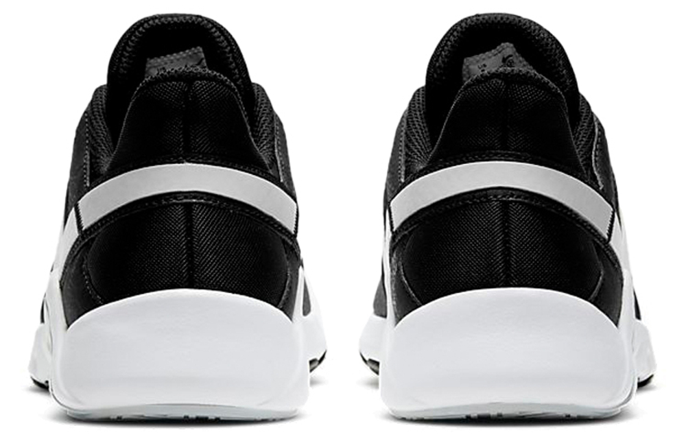 Кроссовки Nike Legend Essential 2 (Женская размерная сетка)