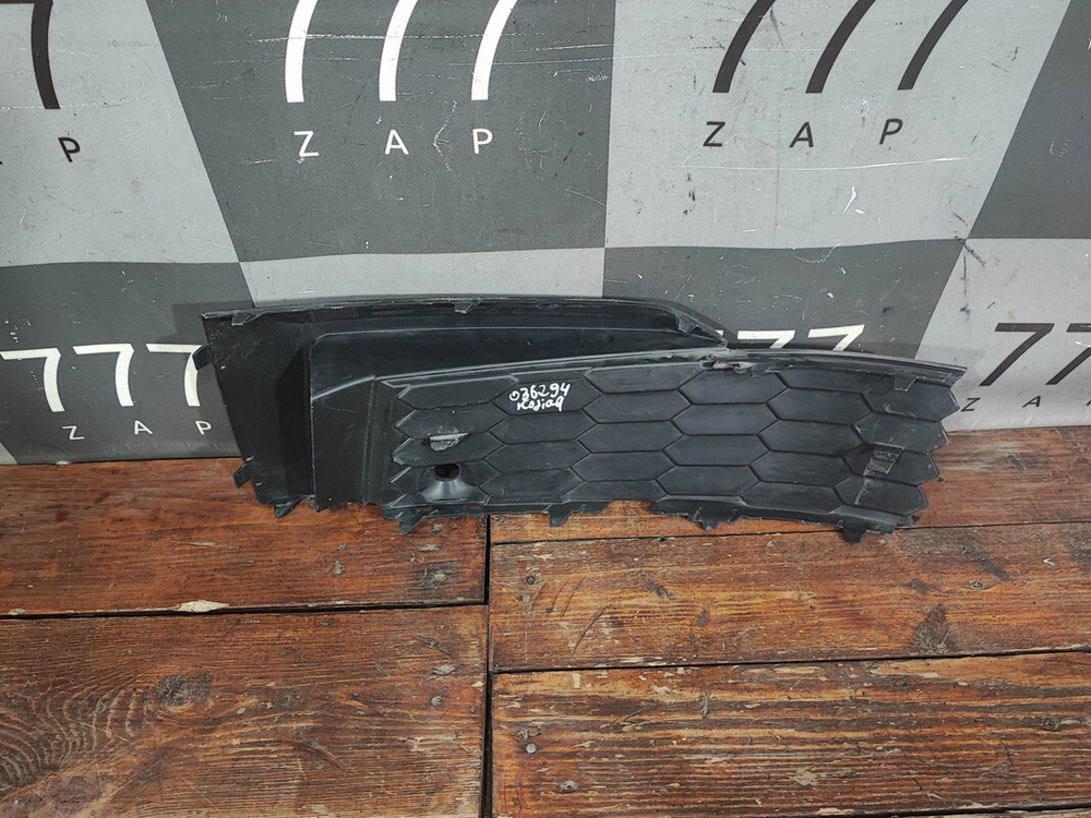 Накладка переднего бампера левая Skoda Kodiaq 22-нв Б/У Оригинал 565807367С