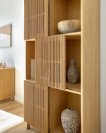 Стеллаж Beyla из массива дуба с дубовым шпоном 84,3 x 170 см