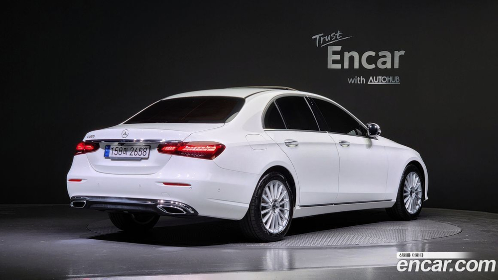 Mercedes-Benz E-Class W213 E250 Exclusive (03.2022)