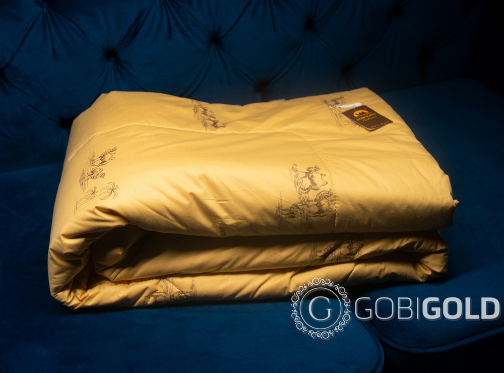 Одеяло стеганое из 100% верблюжьего пуха 200х220 см. (GOBI'S SUN)