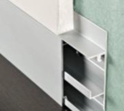 Крепеж к плинтусу из анодированного алюминия со встроенной системной для стен из гипсокартона Euroline ВГФ 75