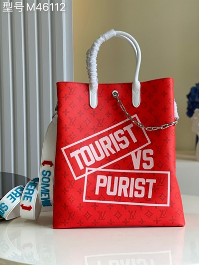 Louis Vuitton Carry It Tote