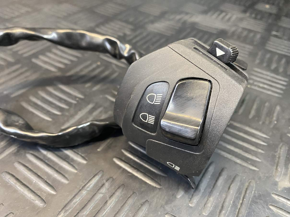 Пульт левый KTM 250 Duke 2020