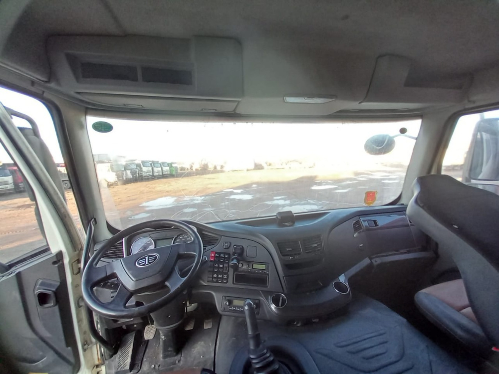FAW J6 8x4 Самосвал CA3310P66K24T4E5 (Дизельный, 11,1 л, 390 л.с., МТ)