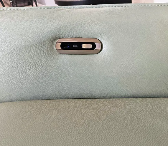 Кресло с электро-реклайнером Nagano, светло-голубая кожа