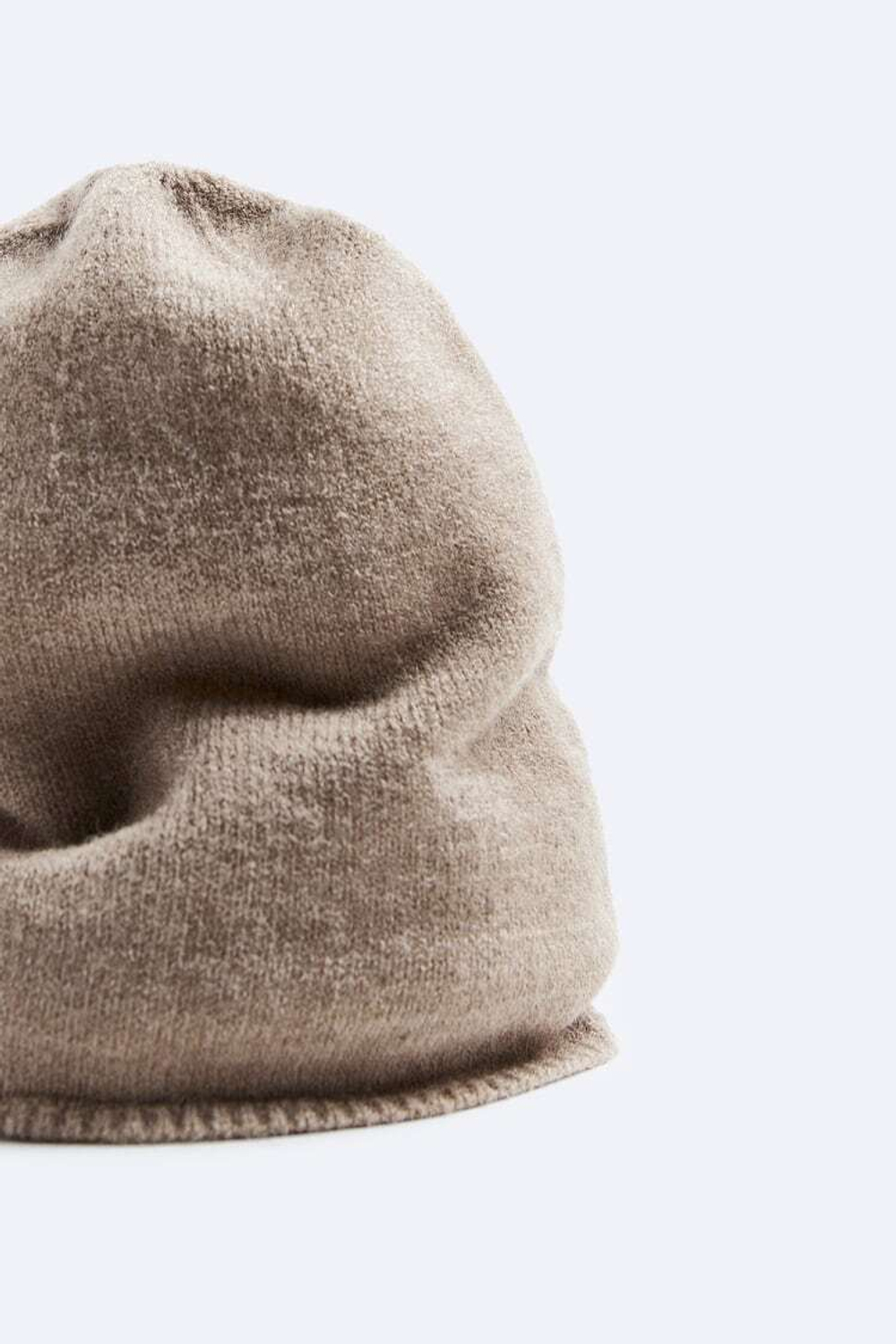 ZARA ШАПКА БИНИ С ПОЛИРОВКОЙ, БЕЖЕВЫЙ
