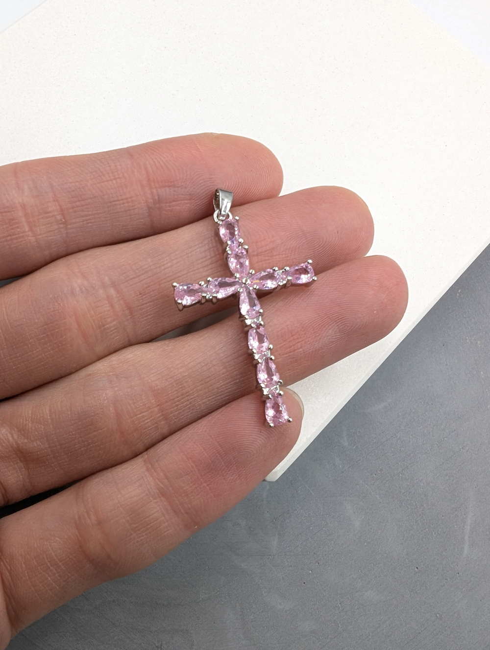 Подвеска крест с фианитами, 32*21мм