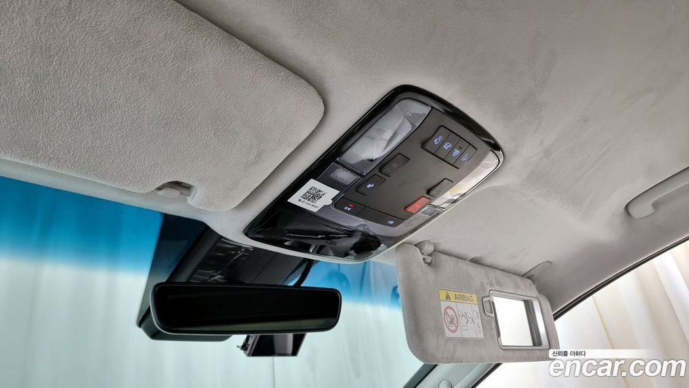Hyundai Staria 4WD 라운지 9-и местный (11.2022)