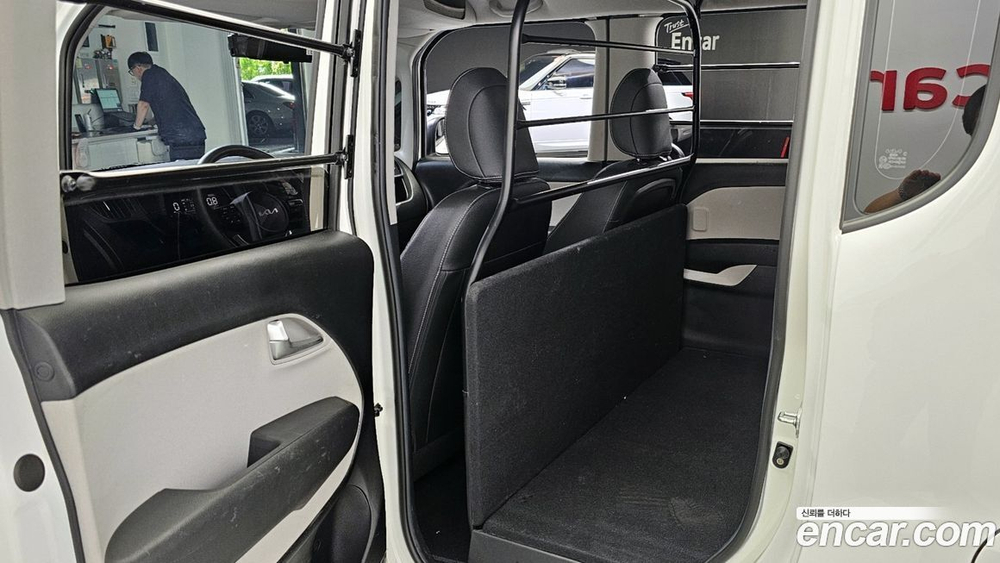 Kia The New Kia Ray Van (10.2022)