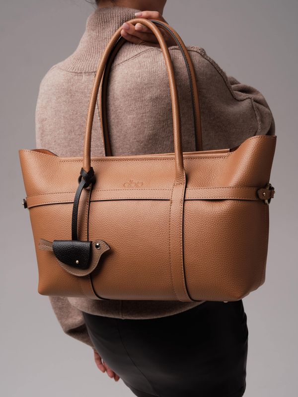 Женская кожаная сумка DBR 31229 оранжевый миндаль