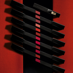 Yves Saint Laurent Rouge Pur Couture The Slim Velvet Radical - Тонкая матовая помада для создания эффекта кожи на губах, 2,2 g