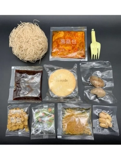 Лапша фунчоза с овощами и моллюсками не острая