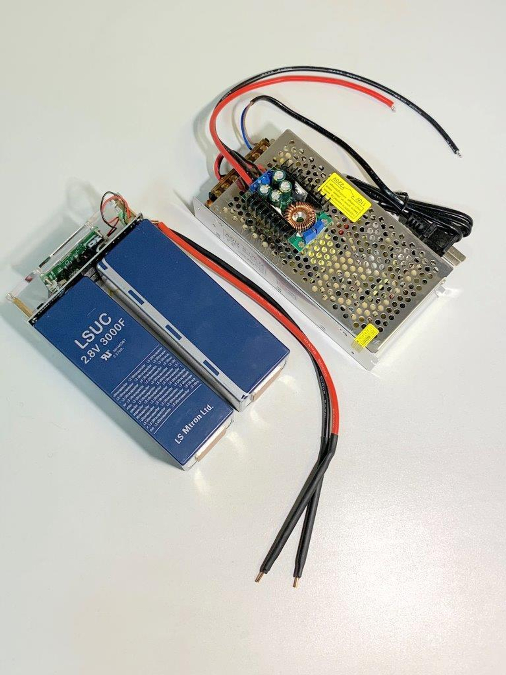 Машина для сварки аккумуляторов  Capacitor-03