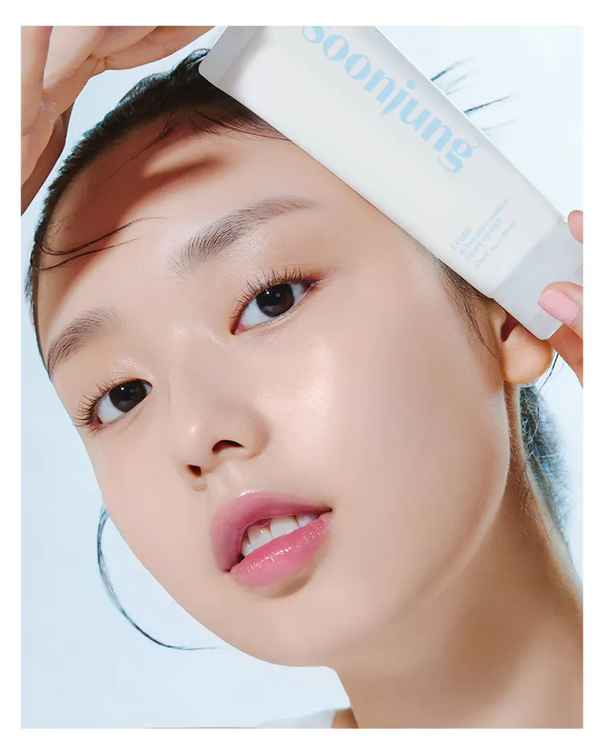 Увлажняющая эмульсия Etude House Soon Jung 10 Free Moist Emulsion 130мл