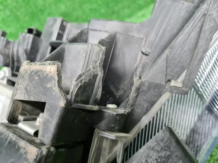 Фара правая Haval F7 (2018-2024) LED