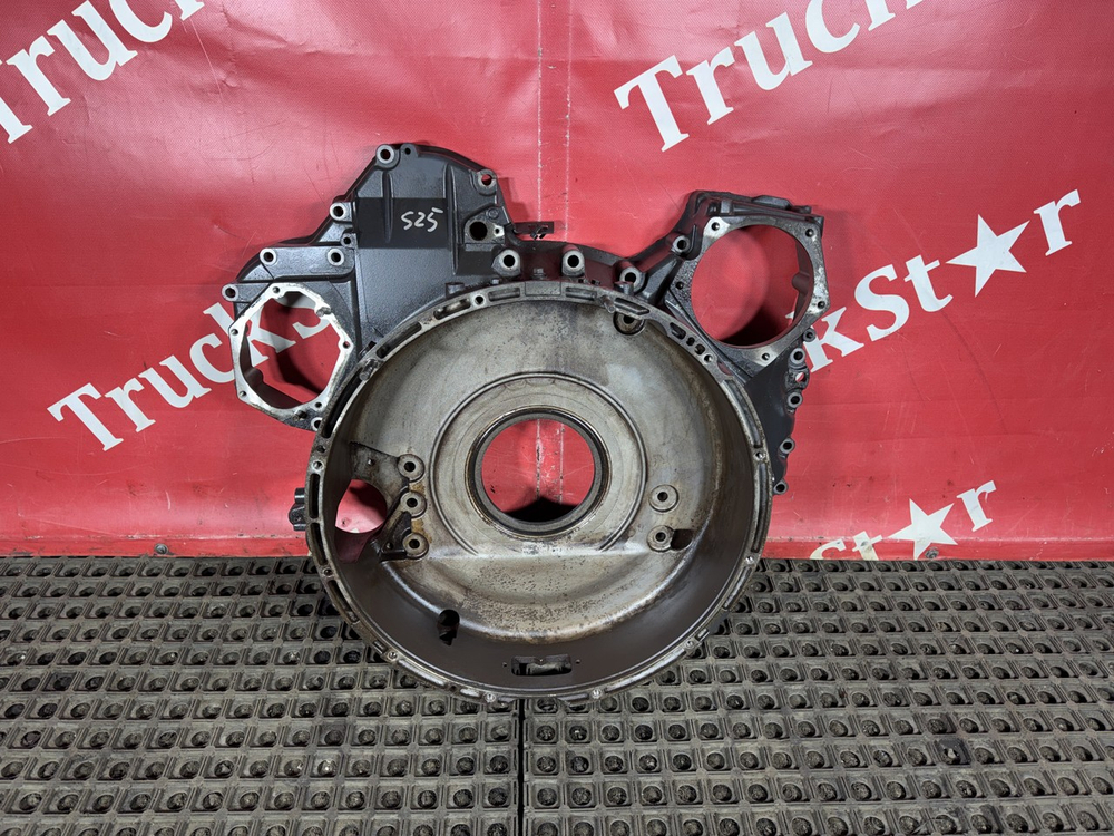 Крышка плиты двигателя