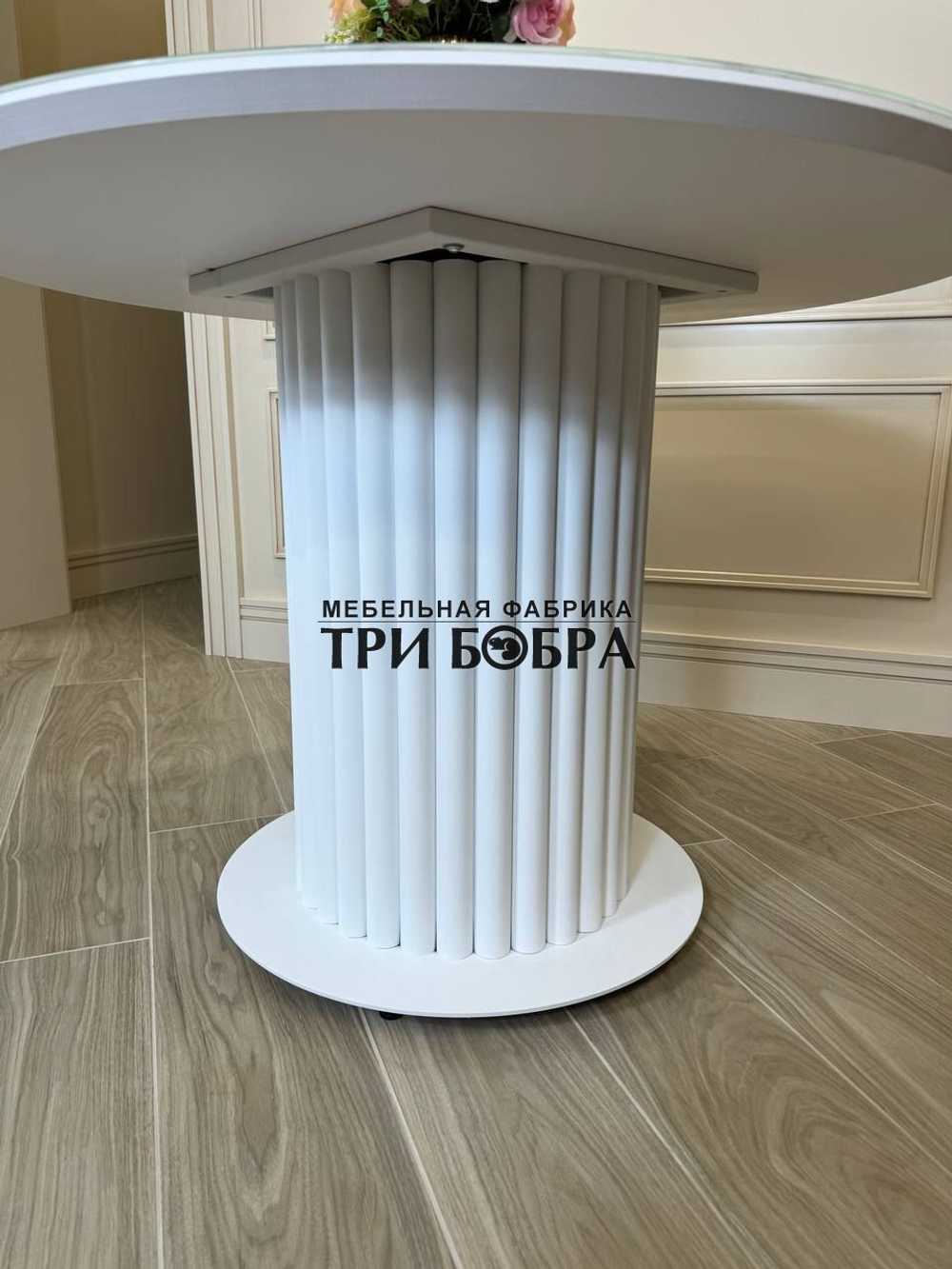 Круглый стол "Орион", белый мрамор