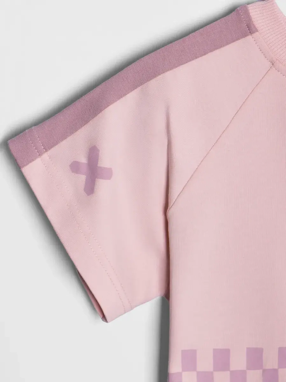 Летний костюм детский розовый, футболка и кюлоты