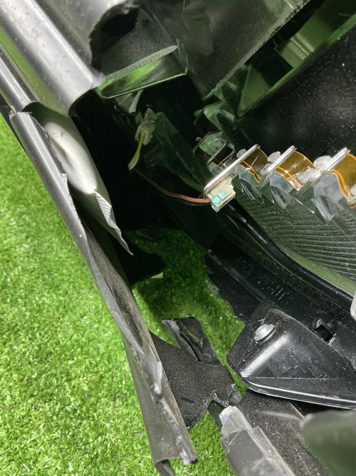 Битая Фара левая Geely Coolray (19-24) галоген