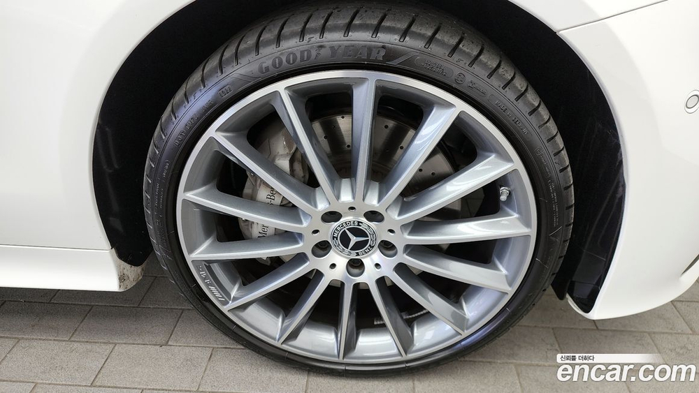 Mercedes-Benz E-Class W213 E450 4MATIC Cabriolet (12.2022)