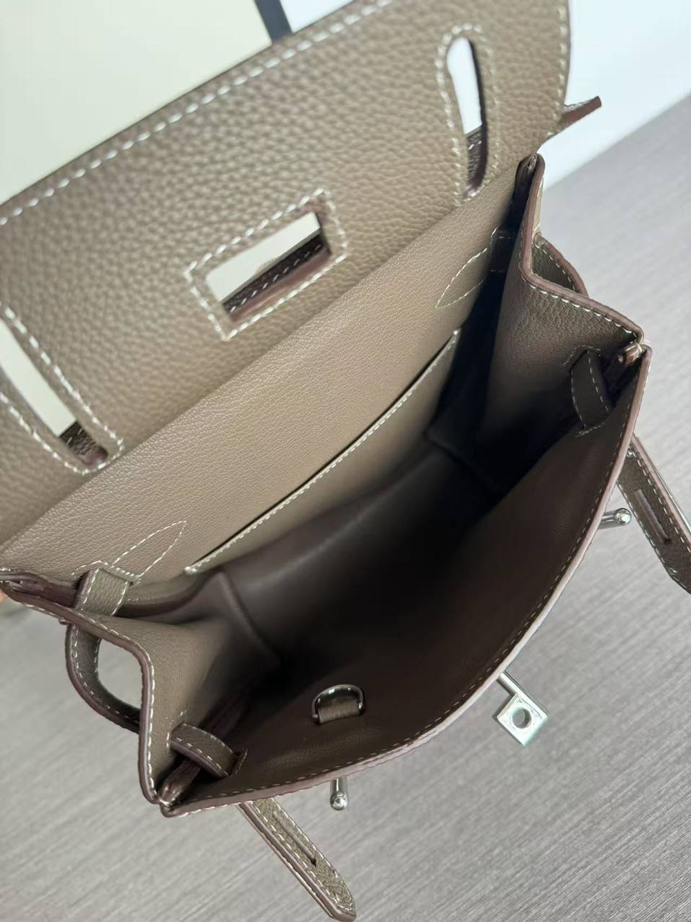 Сумка-слинг Hermes