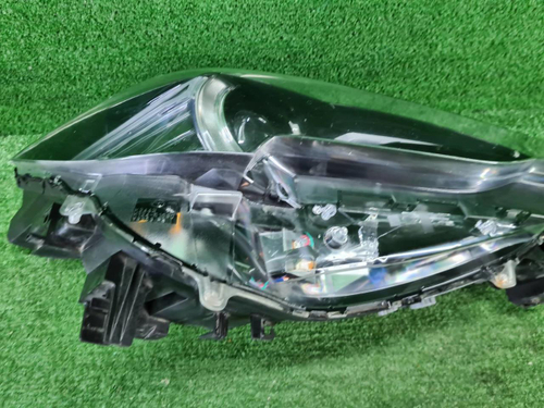 Битая Фара правая Mazda CX-5 2 (17-21) Full LED