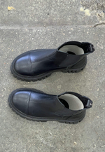 Ботинки // Lily // Black