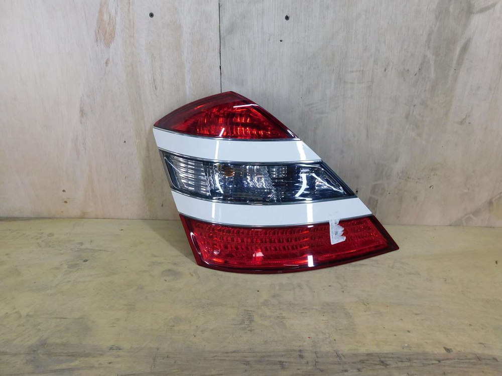 стоп левый правый Mercedes-Benz S-Class W221