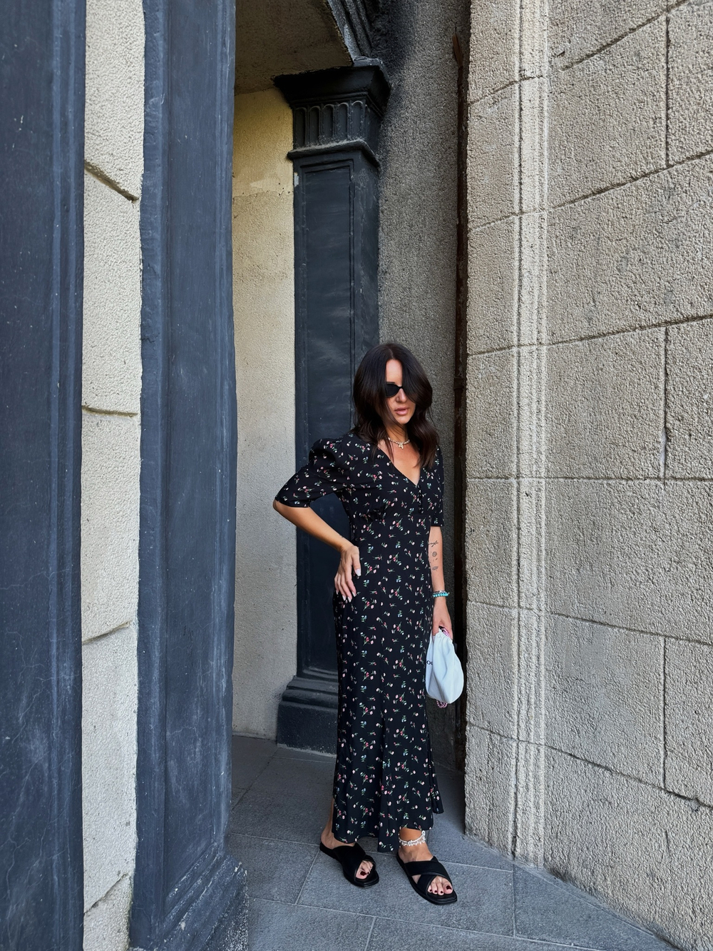 Силуэтное платье в цветок