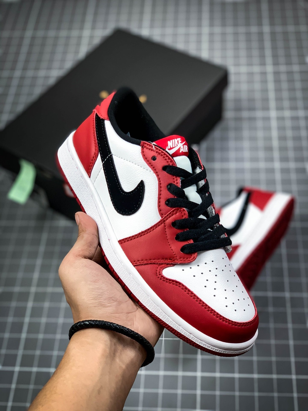 AIR JORDAN 1 LOW OG CHICAGO VARSITY RED/BLACK-WHITE