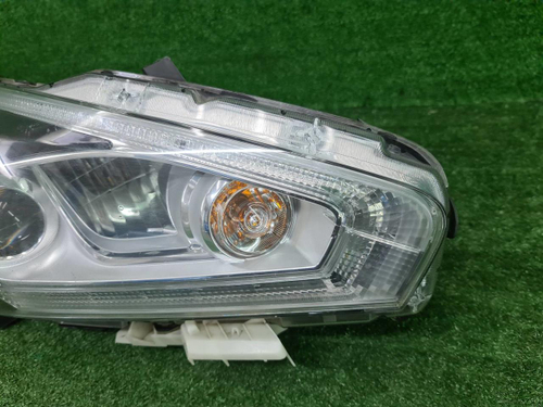 Битая Фара правая Nissan Murano Z52 (2014-2022) LED